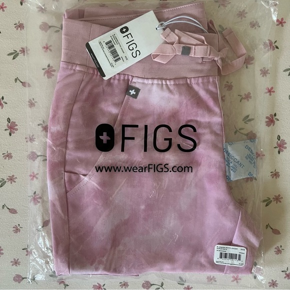 FIGS scrub set - Picture 3 of 5